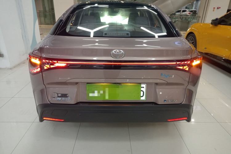 Used Toyota bZ3 2024 616 km Long-Range Premium Exterior 4
