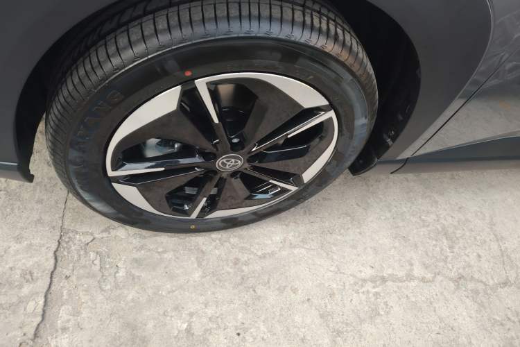 Used Toyota bZ3 2024 616 km Long-Range PRO Exterior 7
