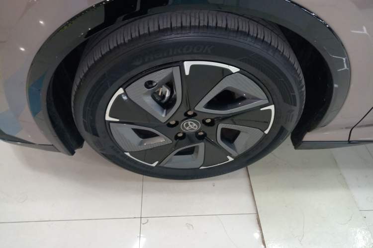 Used Toyota bZ3 2024 616 km Long-Range Premium Exterior 7