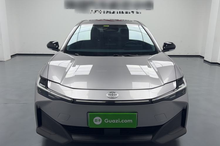 Used Toyota bZ3 2024 517 km Elite PRO Front