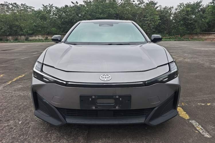 Used Toyota bZ3 2024 517 km Elite PRO Front