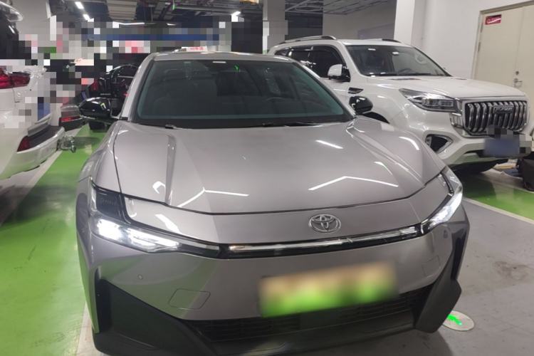Used Toyota bZ3 2024 517 km Elite PRO Front