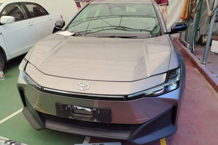 Used Toyota bZ3 2024 517 km Elite PRO Front