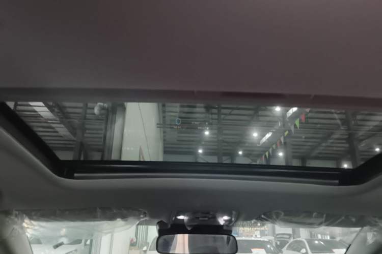 Used Toyota bZ3 2024 517 km Elite PRO Headliner