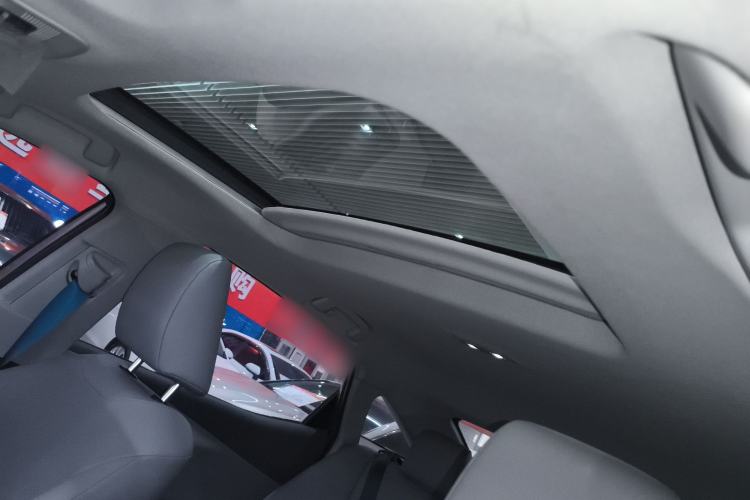 Used Toyota bZ3 2024 517 km Elite PRO Headliner