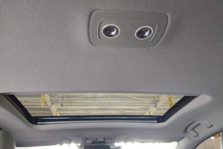 Used Toyota bZ3 2024 517 km Elite PRO Headliner