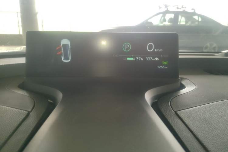 Used Toyota bZ3 2024 517 km Elite PRO Instrument Cluster