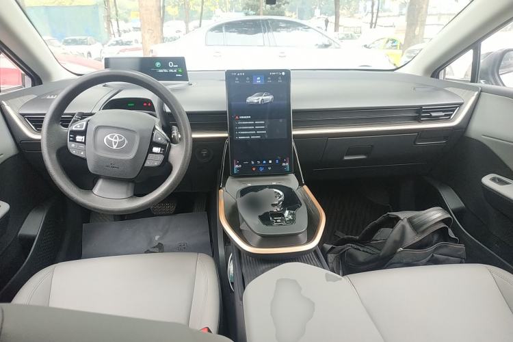 Used Toyota bZ3 2024 517 km Elite PRO Interior 2