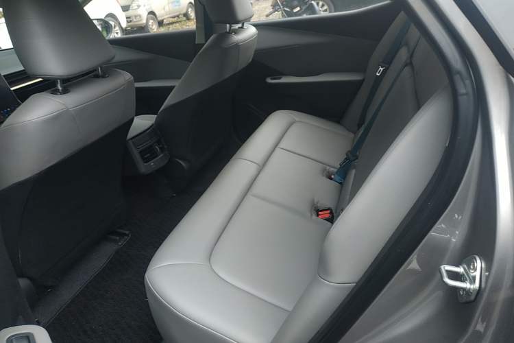Used Toyota bZ3 2024 517 km Elite PRO Interior 4