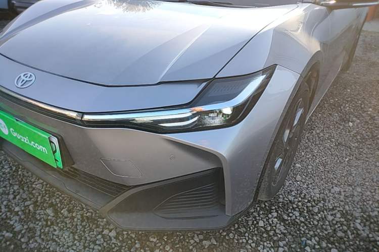 Used Toyota bZ3 2024 517 km Elite PRO Left Front Headlight