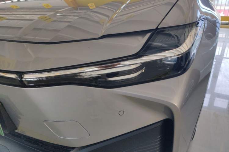 Used Toyota bZ3 2024 517 km Elite PRO Left Front Headlight
