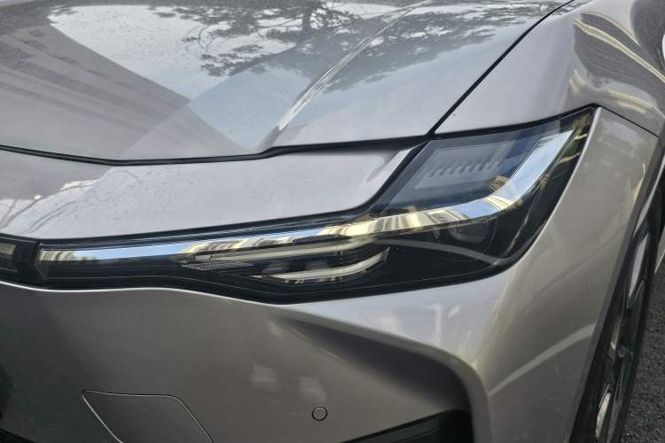 Used Toyota bZ3 2024 517 km Elite PRO Left Front Headlight