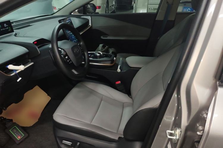 Used Toyota bZ3 2024 517 km Elite PRO Left Front Seat