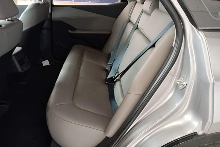 Used Toyota bZ3 2024 517 km Elite PRO Left Rear Seat