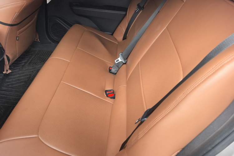 Used Toyota bZ3 2024 517 km Elite PRO Left Rear Seat