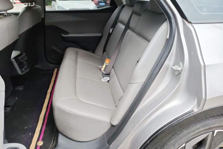 Used Toyota bZ3 2024 517 km Elite PRO Left Rear Seat