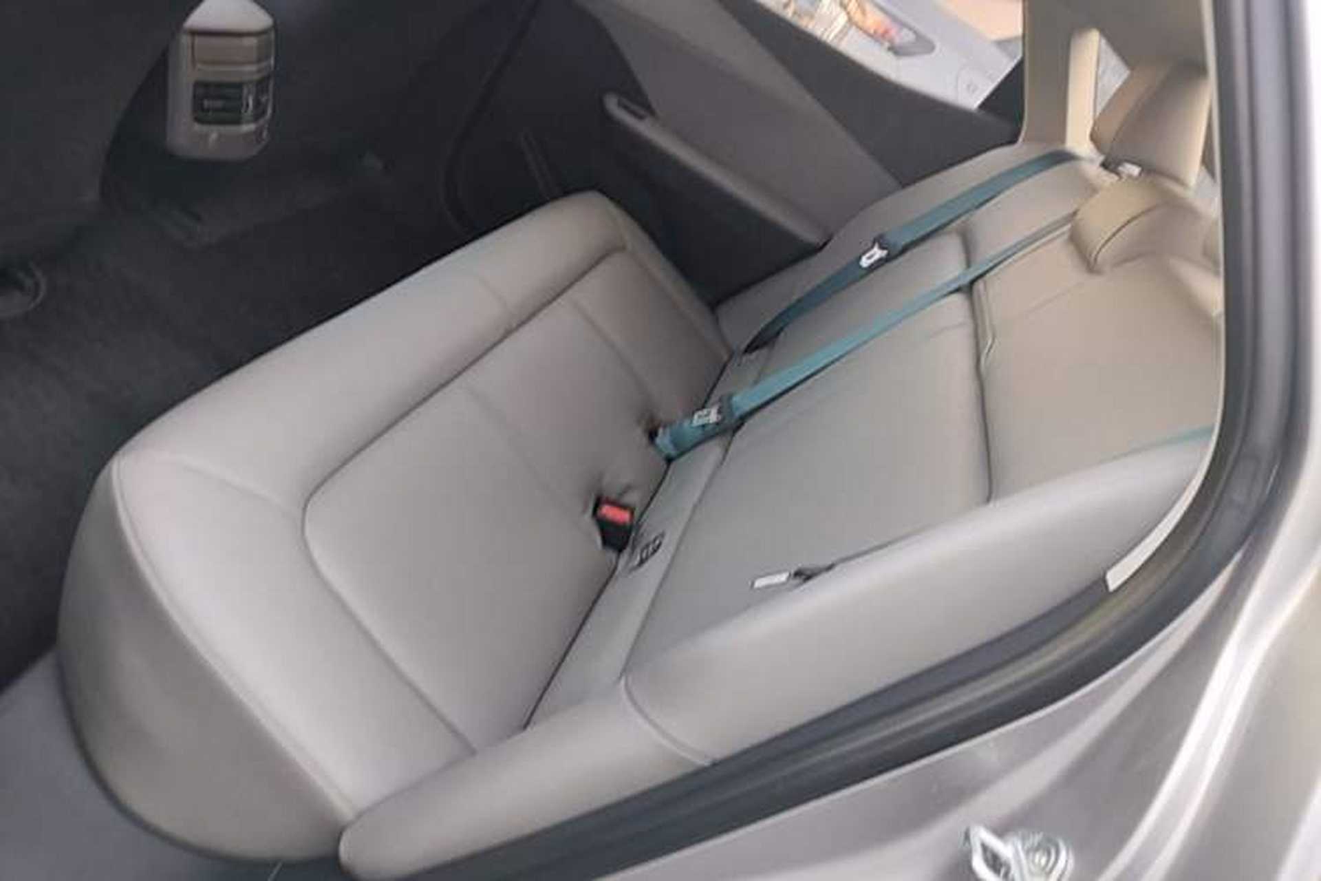 Used Toyota bZ3 2024 517 km Elite PRO Left Rear Seat