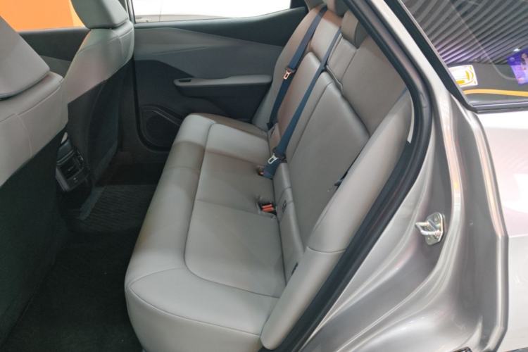 Used Toyota bZ3 2024 517 km Elite PRO Left Rear Seat