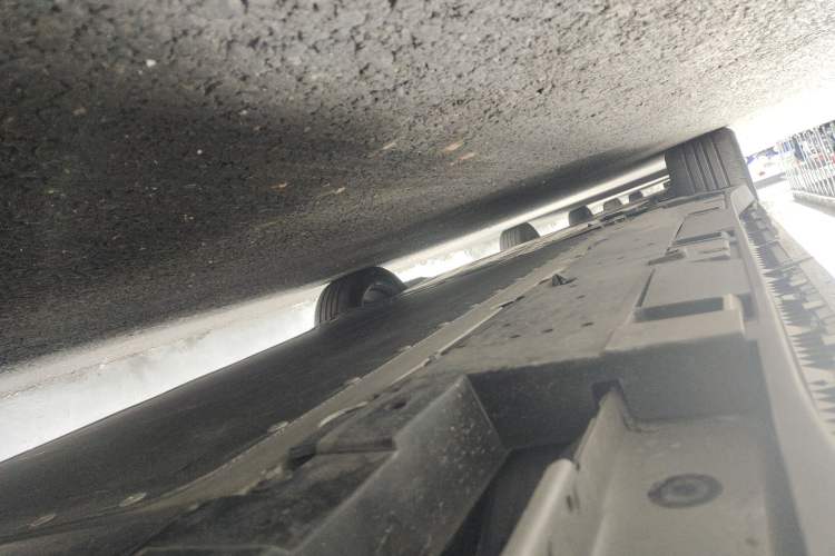 Used Toyota bZ3 2024 517 km Elite PRO Left Side Sill
