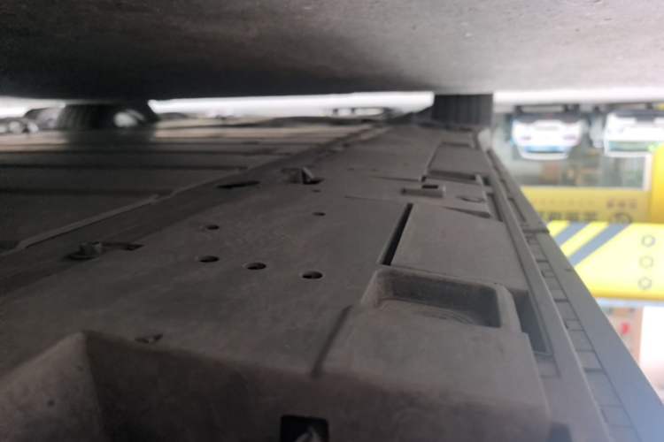 Used Toyota bZ3 2024 517 km Elite PRO Left Side Sill