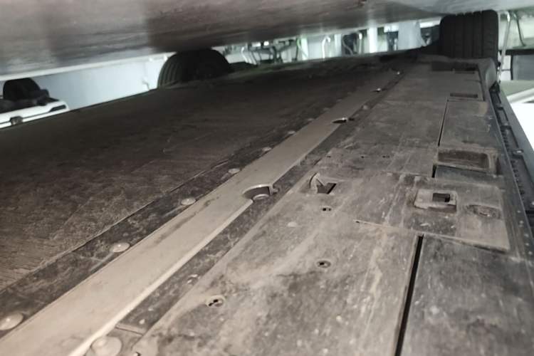 Used Toyota bZ3 2024 517 km Elite PRO Left Side Sill