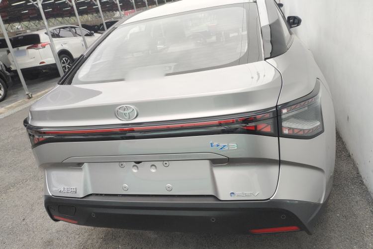 Used Toyota bZ3 2024 517 km Elite PRO Rear