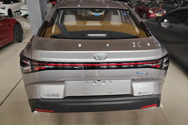 Used Toyota bZ3 2024 517 km Elite PRO Rear