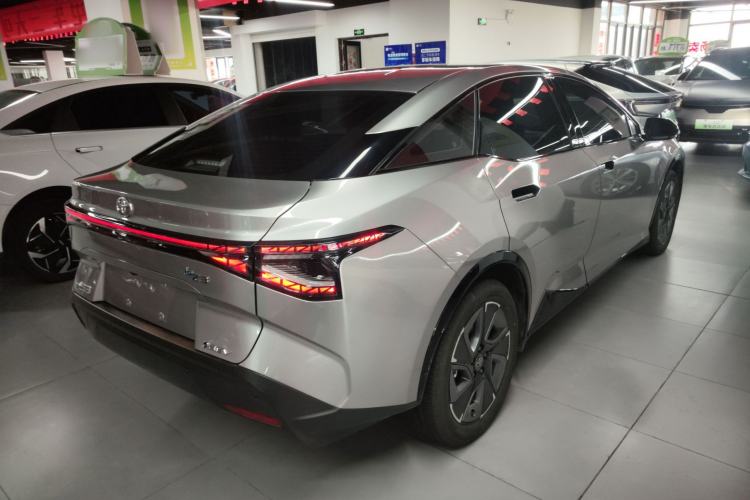 Used Toyota bZ3 2024 517 km Elite PRO Rear Right 45 Deg