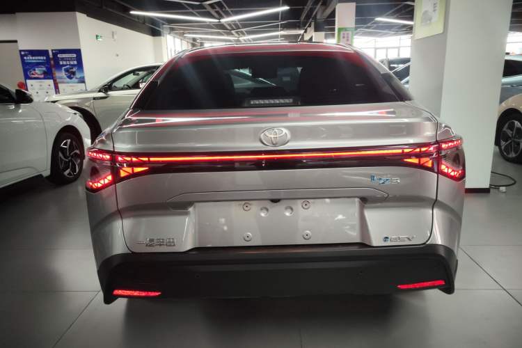 Used Toyota bZ3 2024 517 km Elite PRO Rear