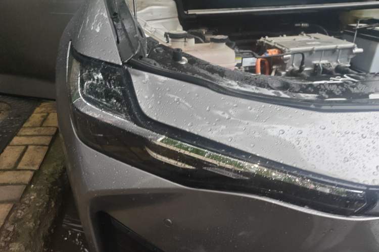 Used Toyota bZ3 2024 517 km Elite PRO Right Front Headlight