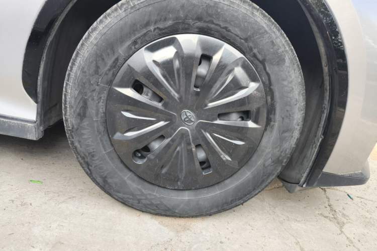 Used Toyota bZ3 2024 517 km Elite PRO Right Front Wheel Hub