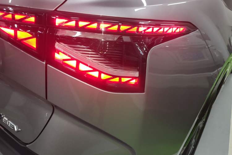 Used Toyota bZ3 2024 517 km Elite PRO Right Rear Taillight