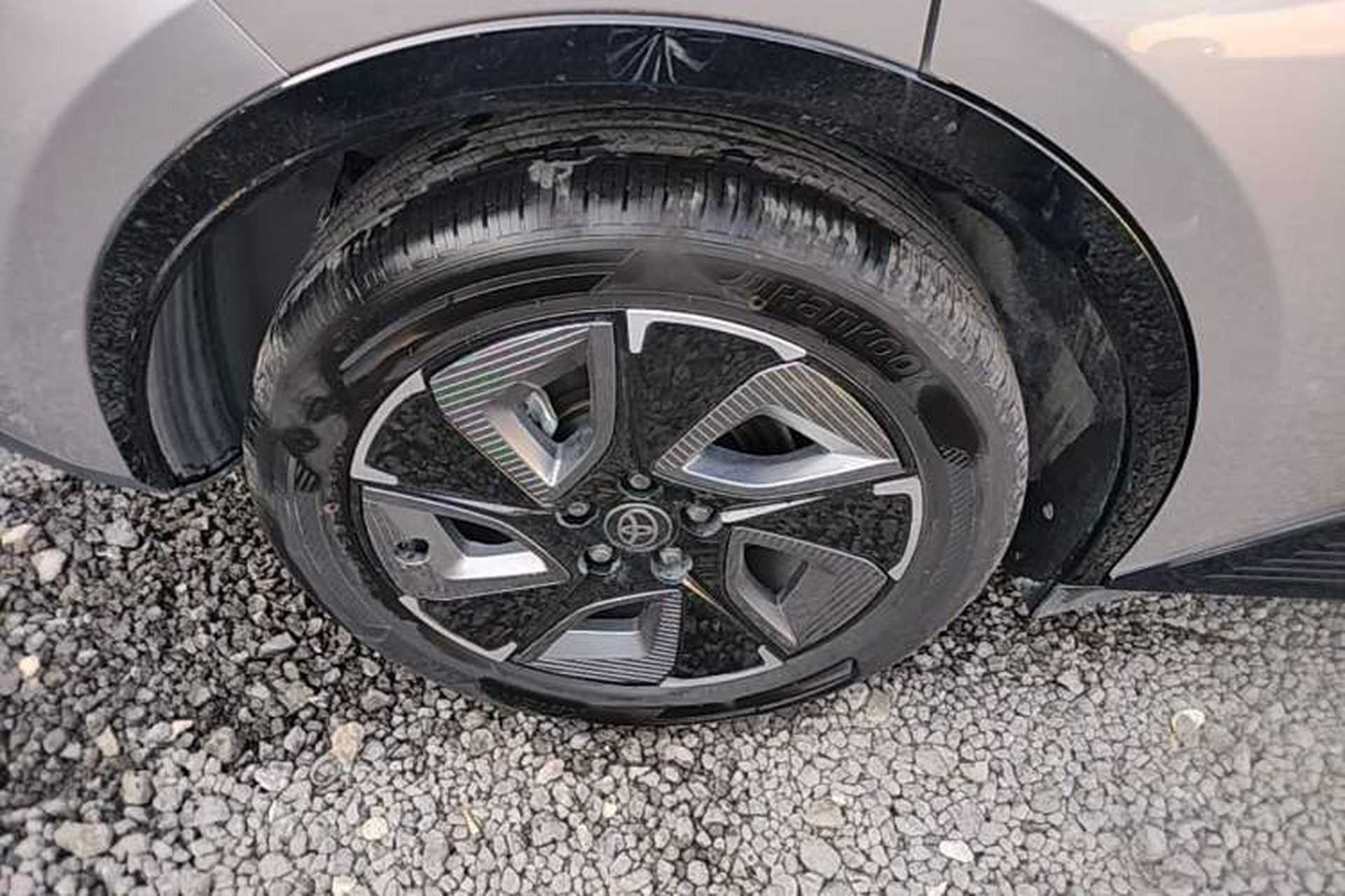 Used Toyota bZ3 2024 517 km Elite PRO Right Rear Wheel Hub