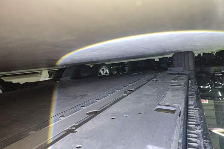 Used Toyota bZ3 2024 517 km Elite PRO Right Side Sill