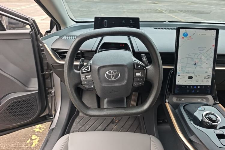 Used Toyota bZ3 2024 517 km Elite PRO Steering Wheel
