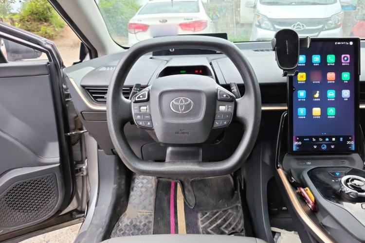 Used Toyota bZ3 2024 517 km Elite PRO Steering Wheel