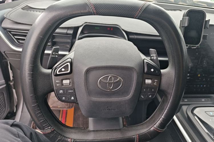 Used Toyota bZ3 2024 517 km Elite PRO Steering Wheel