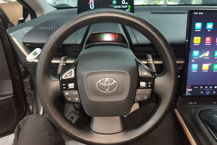 Used Toyota bZ3 2024 517 km Elite PRO Steering Wheel