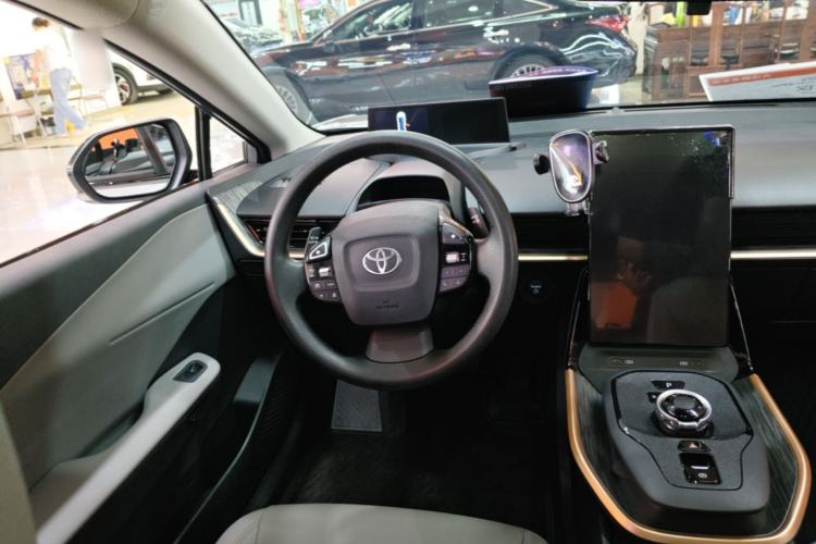 Used Toyota bZ3 2024 517 km Elite PRO Steering Wheel