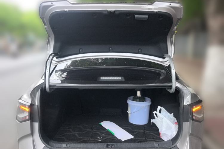 Used Toyota bZ3 2024 517 km Elite PRO Trunk