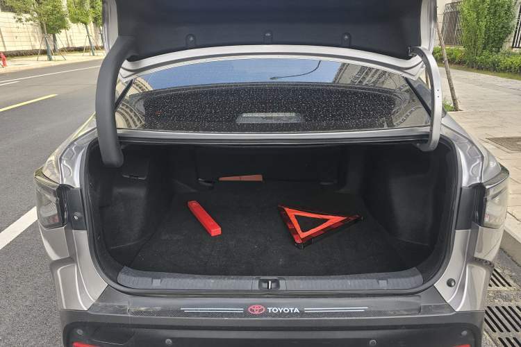 Used Toyota bZ3 2024 517 km Elite PRO Trunk