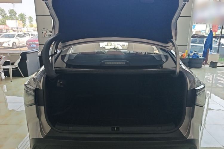 Used Toyota bZ3 2024 517 km Elite PRO Trunk