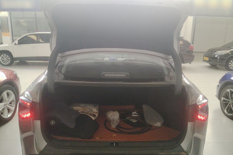 Used Toyota bZ3 2024 517 km Elite PRO Trunk