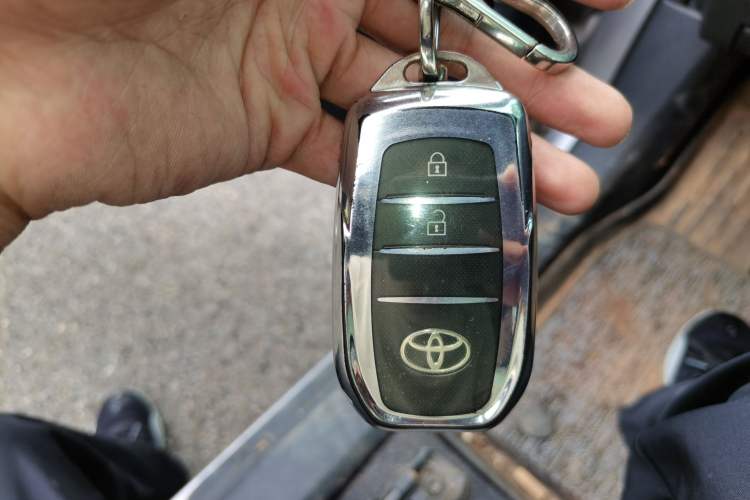 Used Toyota bZ3 2024 517 km Elite PRO Vehicle Key