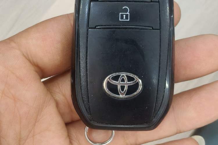 Used Toyota bZ3  Vehicle Key