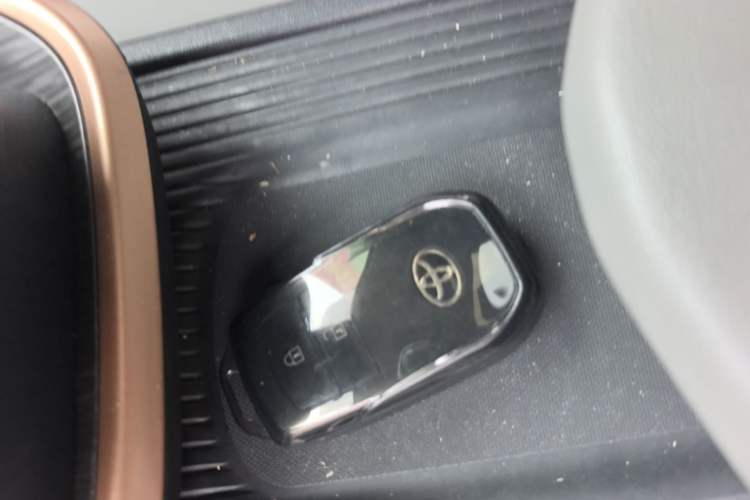 Used Toyota bZ3 2024 517 km Elite PRO Vehicle Key