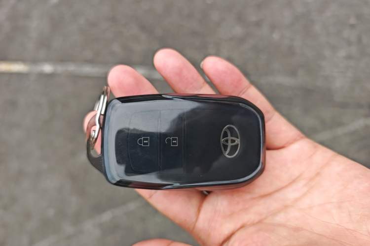 Used Toyota bZ3 2024 517 km Elite PRO Vehicle Key