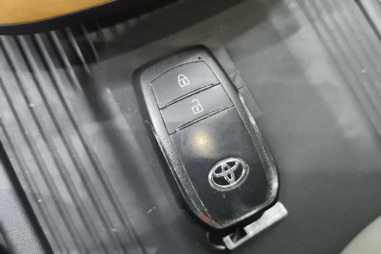 Used Toyota bZ3 2024 517 km Elite PRO Vehicle Key
