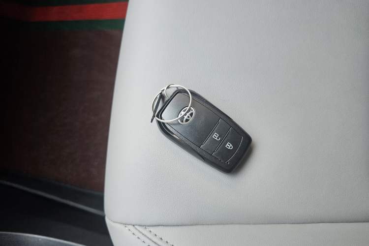 Used Toyota bZ3 2024 517 km Elite PRO Vehicle Key
