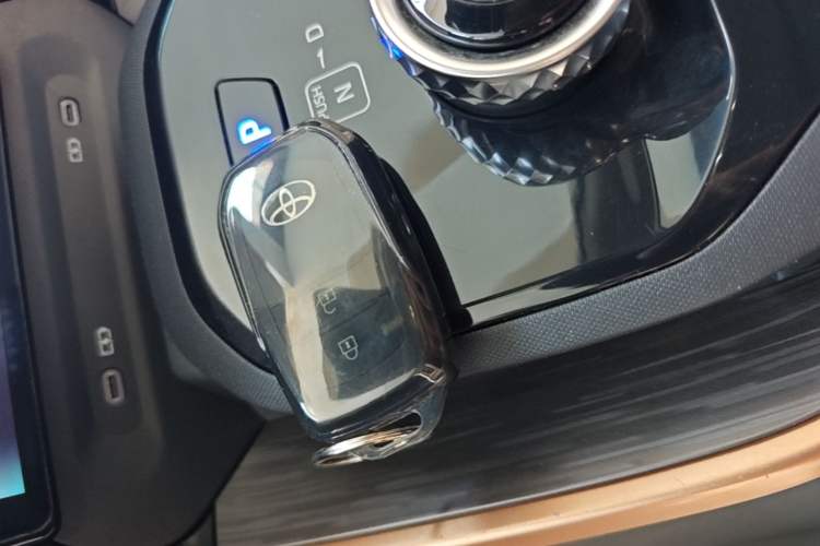 Used Toyota bZ3 2024 517 km Elite PRO Vehicle Key